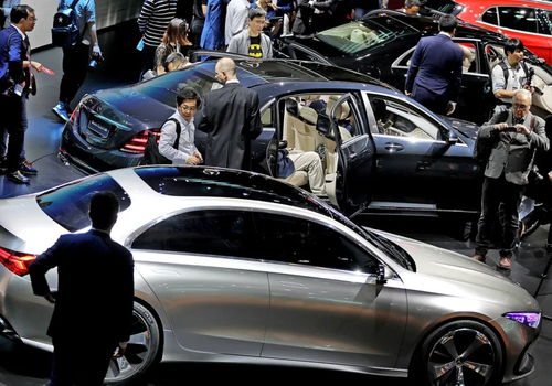 汽車行業(yè)安全警示 特斯拉召回超10萬輛國產(chǎn)Model 3和Model Y，奔馳、保時(shí)捷同步公布召回計(jì)劃